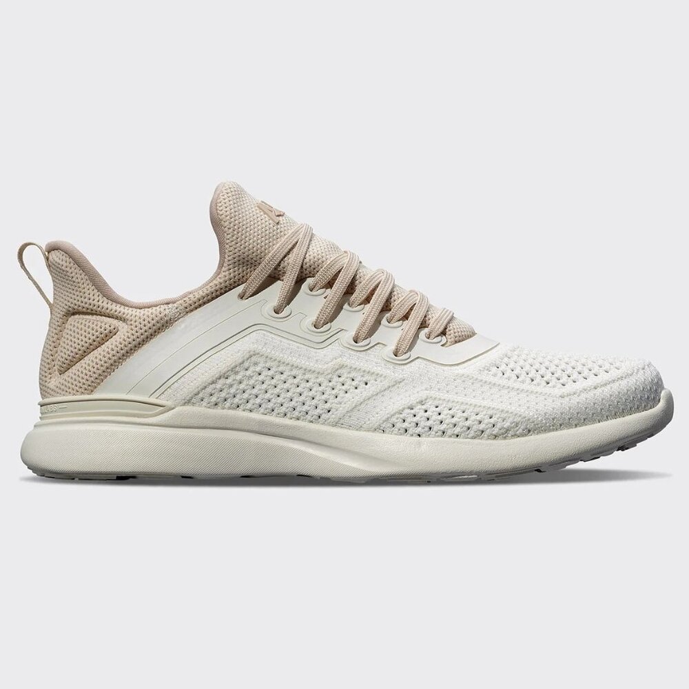 NWOT APL Techloom Tracer 0421XC Sneakers Womens Ivory Warm Silk Mesh Size 7